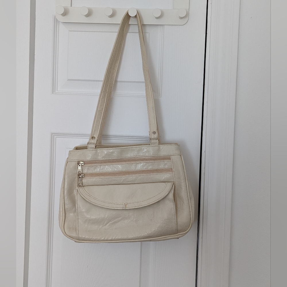 purse cream